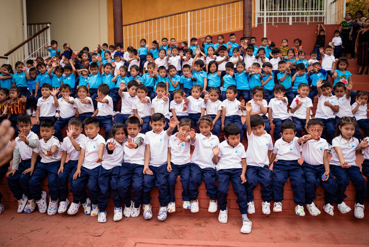 SEGUIMOS SUMANDO A LA NIÑEZ GUATEMALTECA 
Passion Asociación 
ASUNCIÓN CHIVOC, SAN JUAN SACATEPÉQUEZ..
“Una mano por la niñez guatemalteca”. 
🇬🇹💙