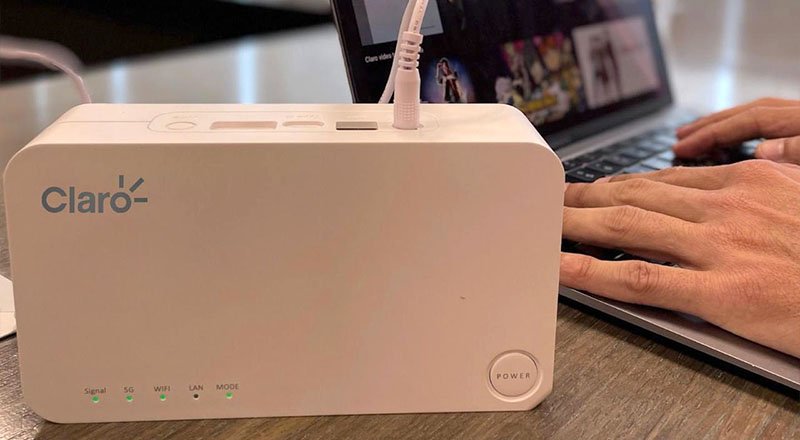 technocio's tweet photo. #Tendencias #ClaroColombia #internetClaro #modemWiFiinalámbrico5G Claro Colombia expande su servicio de Internet 5G para el hogar a cinco nuevas ciudades https://t.co/ydUrQO4ICe https://t.co/PjXBkrVQbs