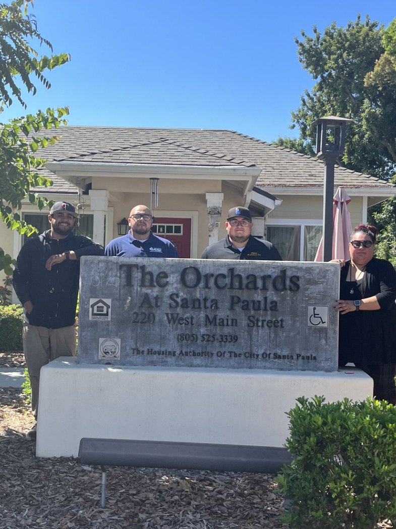 CAVC805's tweet image. It’s Energy Efficiency Day!

Here are some of the awesome people who make weatherization in Ventura County possible!

¡Aquí están algunas de las personas increíbles que hacen posible la climatización en el condado de Ventura!
#EEDay2024 #WeatherizationWorks @NcapEnergy