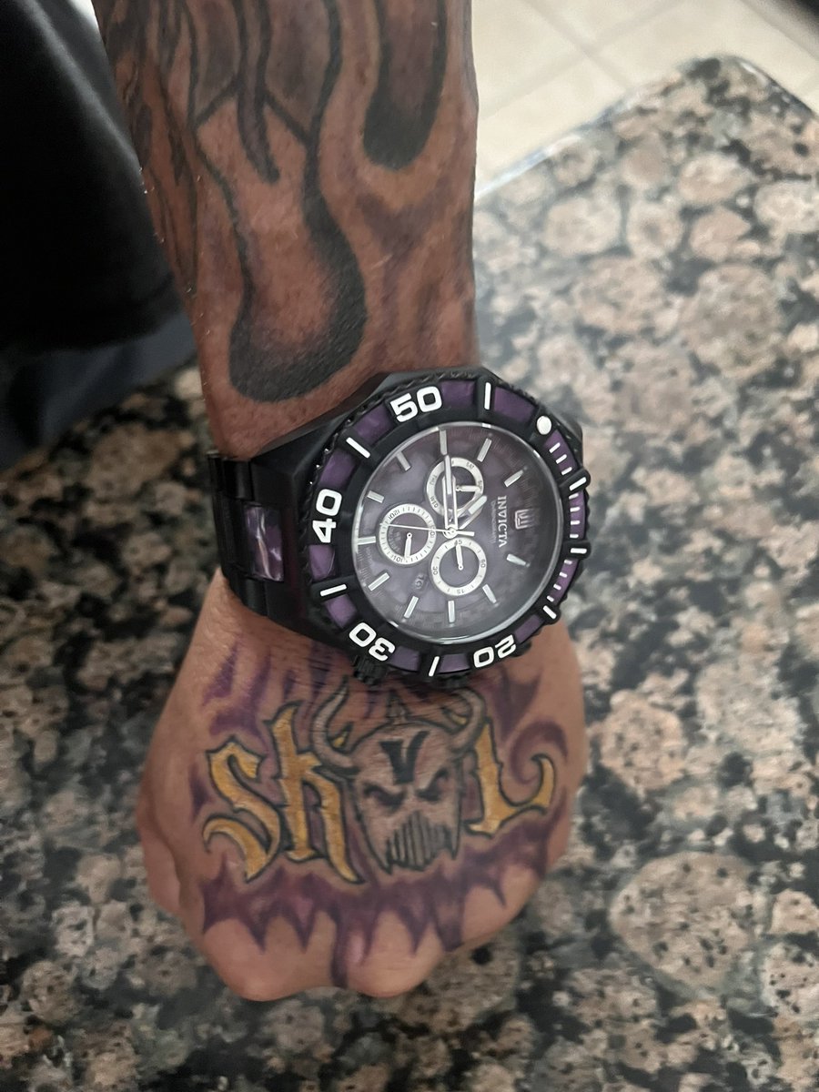 vikingfan226's tweet image. Ever since getting some new Vikings ink, they haven’t lost….4-0…SKOL baby