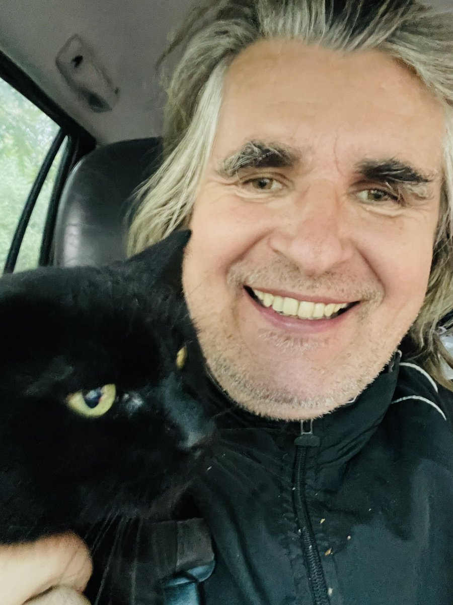 vkoralis's tweet photo. KETA: Klejoji pa pasauli savas gaitās, brt man neatvedi nevienu peli…
😀🙏
#krta #kaķis #mācītājsatpūšas https://t.co/2IHBjcGGat