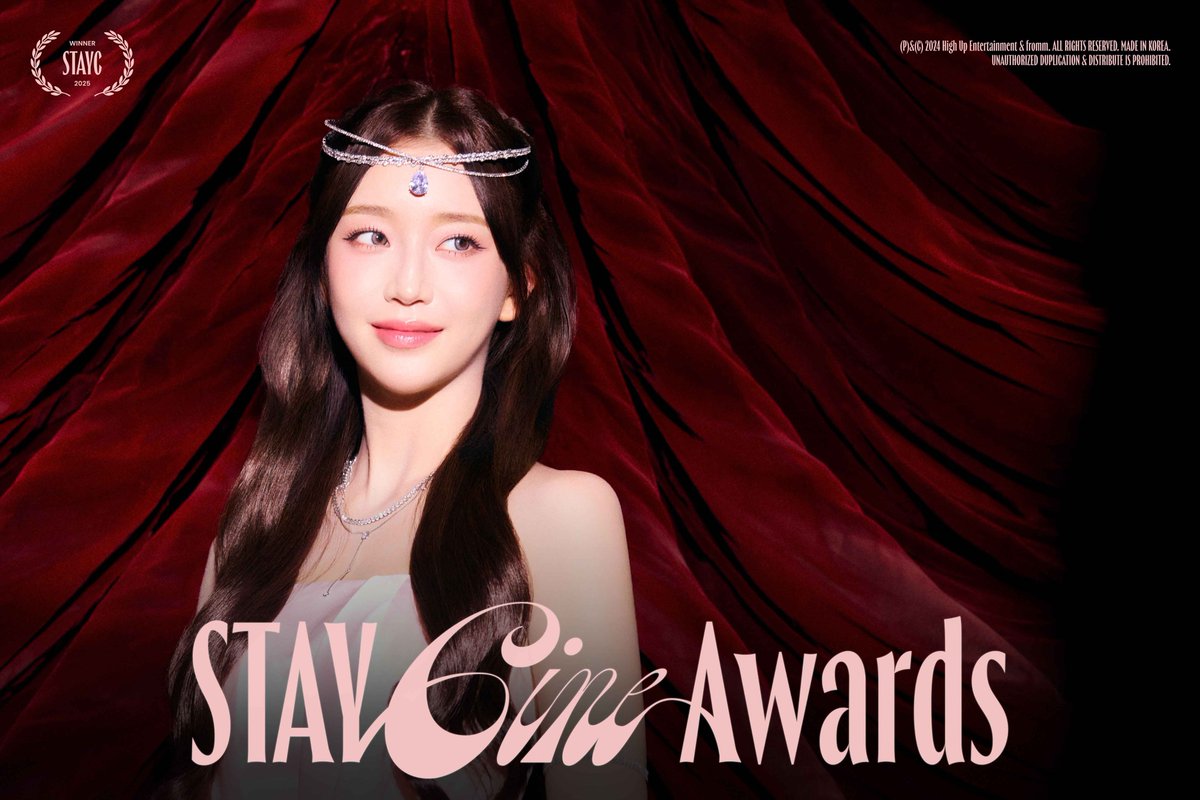 STAYC_official's tweet photo. STAYC(스테이씨)
2025 SEASON’S GREETINGS
[STAYCine Awards]

Concept Photo
#Sumin #수민

🎥 예약 판매 일정
241002 3PM ~ 241016 11:59PM (KST)

#STAYC #스테이씨 https://t.co/kpyCyDtQjY
