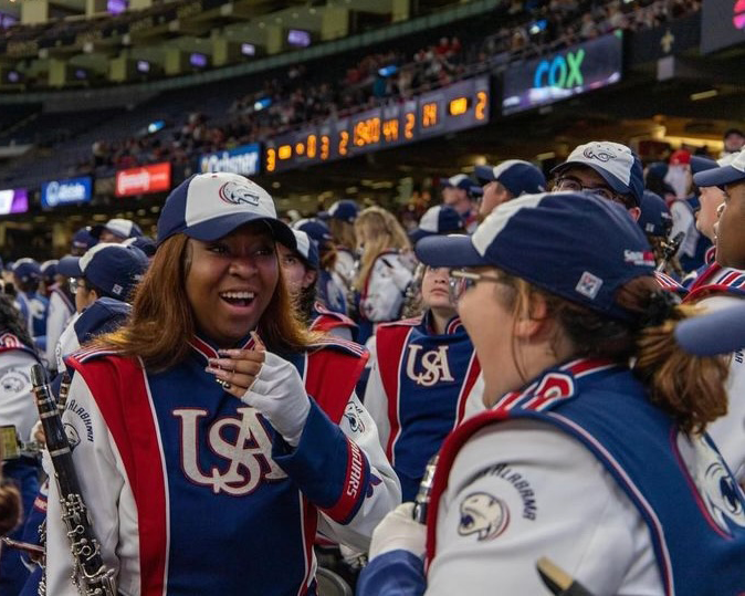 USACONursing's tweet photo. Mkali Breedlove-Davis, a senior nursing student from Birmingham, found her home away from home at South in the College of Nursing and the Jaguar Marching Band. After graduation, she hopes to find a position working in a pediatric intensive care unit. 🩺

https://t.co/3zVRXkatc6 https://t.co/XrZJ5vmR2t