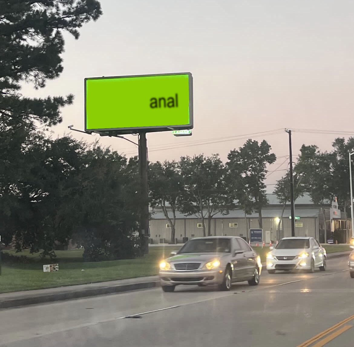 🚨| BRAT billboard with “Lana” backwards was spotted in Louisina!