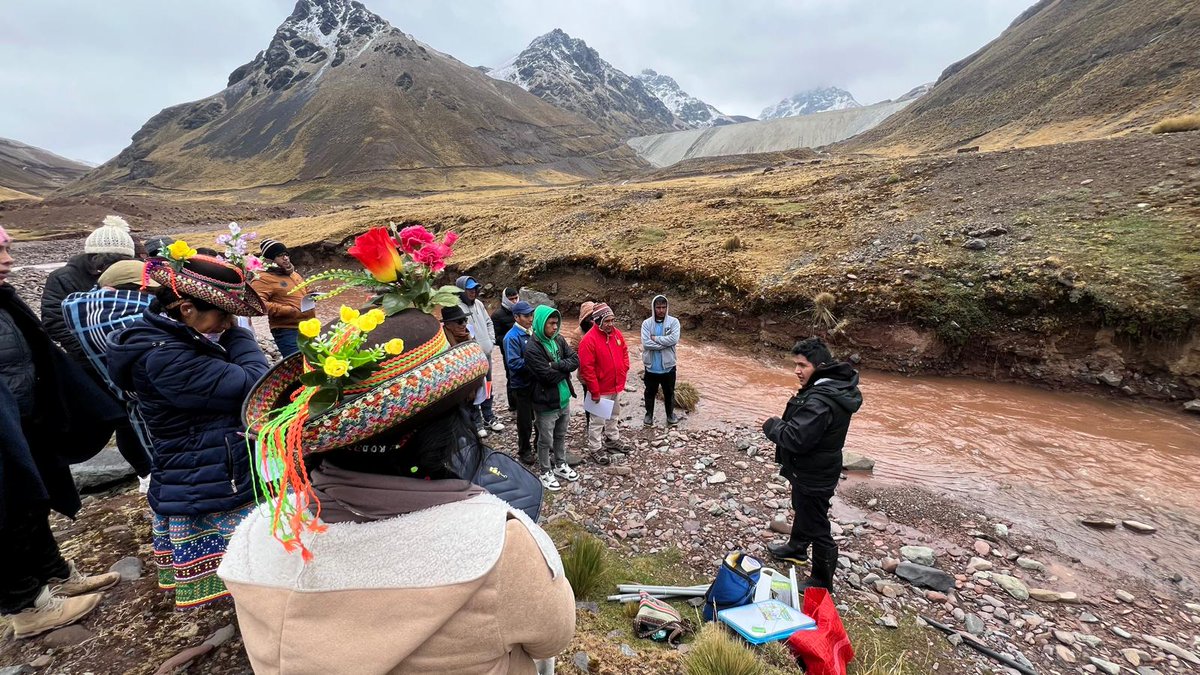 Comisión Episcopal de Acción Social tweet media