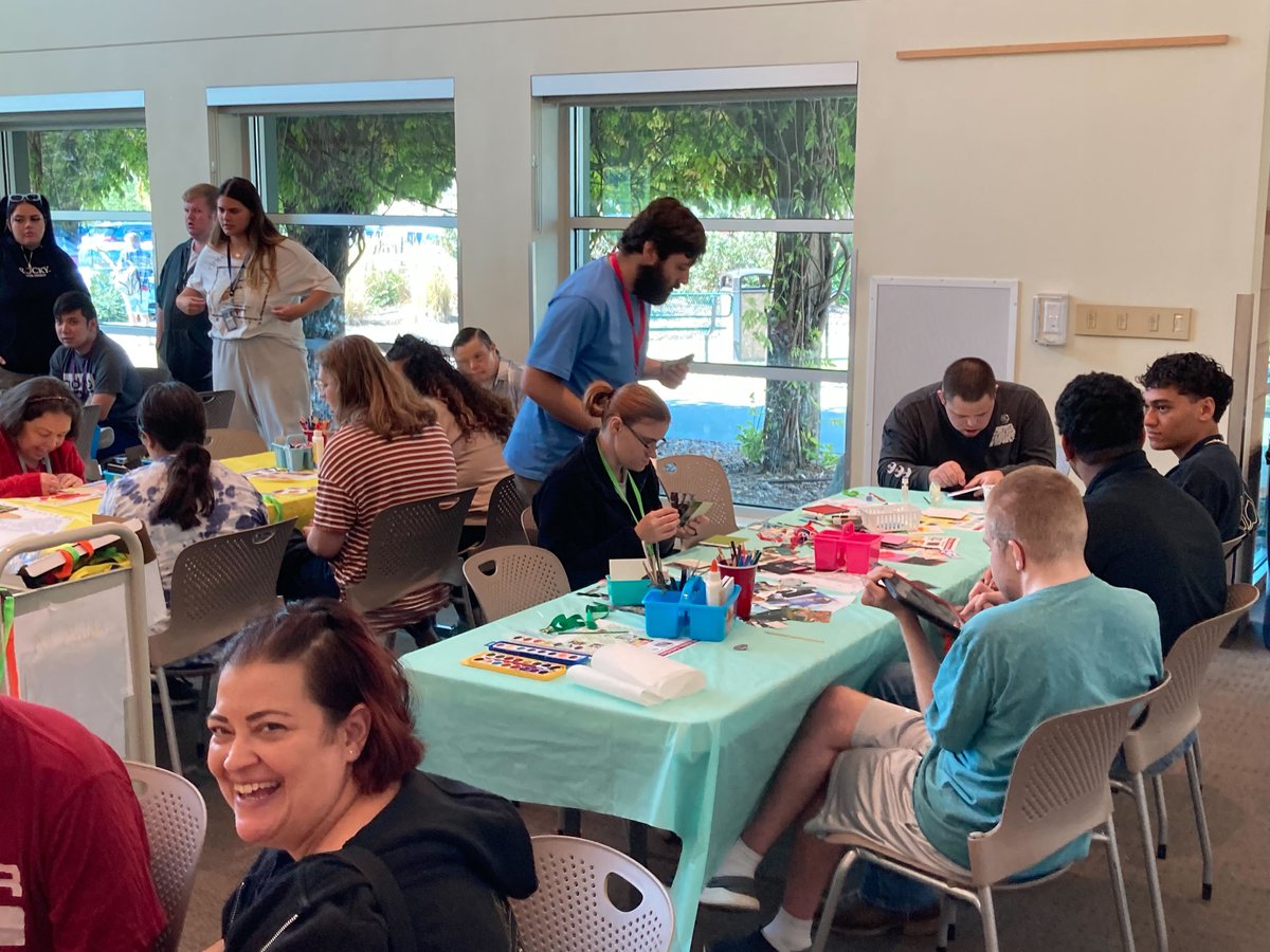 _CountyLibrary's tweet image. #TheCountyLibrary in Draper hosted a packed house at the #AllAbility program. We are so grateful for everyone who showed up to work on art pieces to enter in the Tiny Art Show happening in November! Don’t miss it! 🎨🫶💛