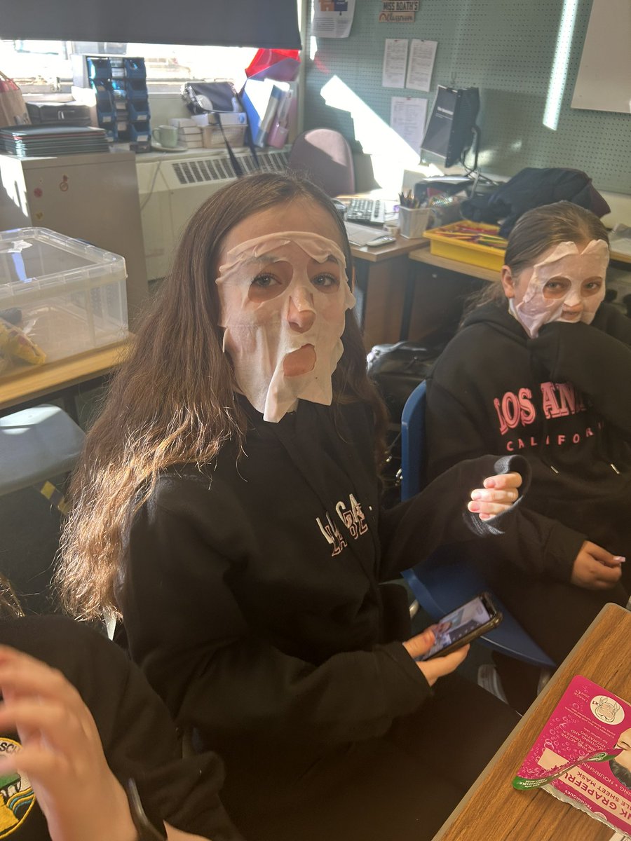 PupilSupport@CHS (@chs_inclusion) on Twitter photo Amazing session on self care last week delivered by <a href="/FeelingStrongUK/">Feeling Strong</a> . Some great ideas to help us relax and recharge. <a href="/Craigie_High/">Craigie High School</a> #selfcare Amazing session on self care last week delivered by <a href="/FeelingStrongUK/">Feeling Strong</a> . Some great ideas to help us relax and recharge. <a href="/Craigie_High/">Craigie High School</a> #selfcare
