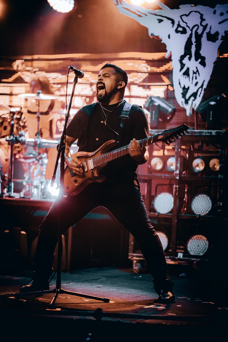 𝙏𝙍𝙊𝙔 tweet media