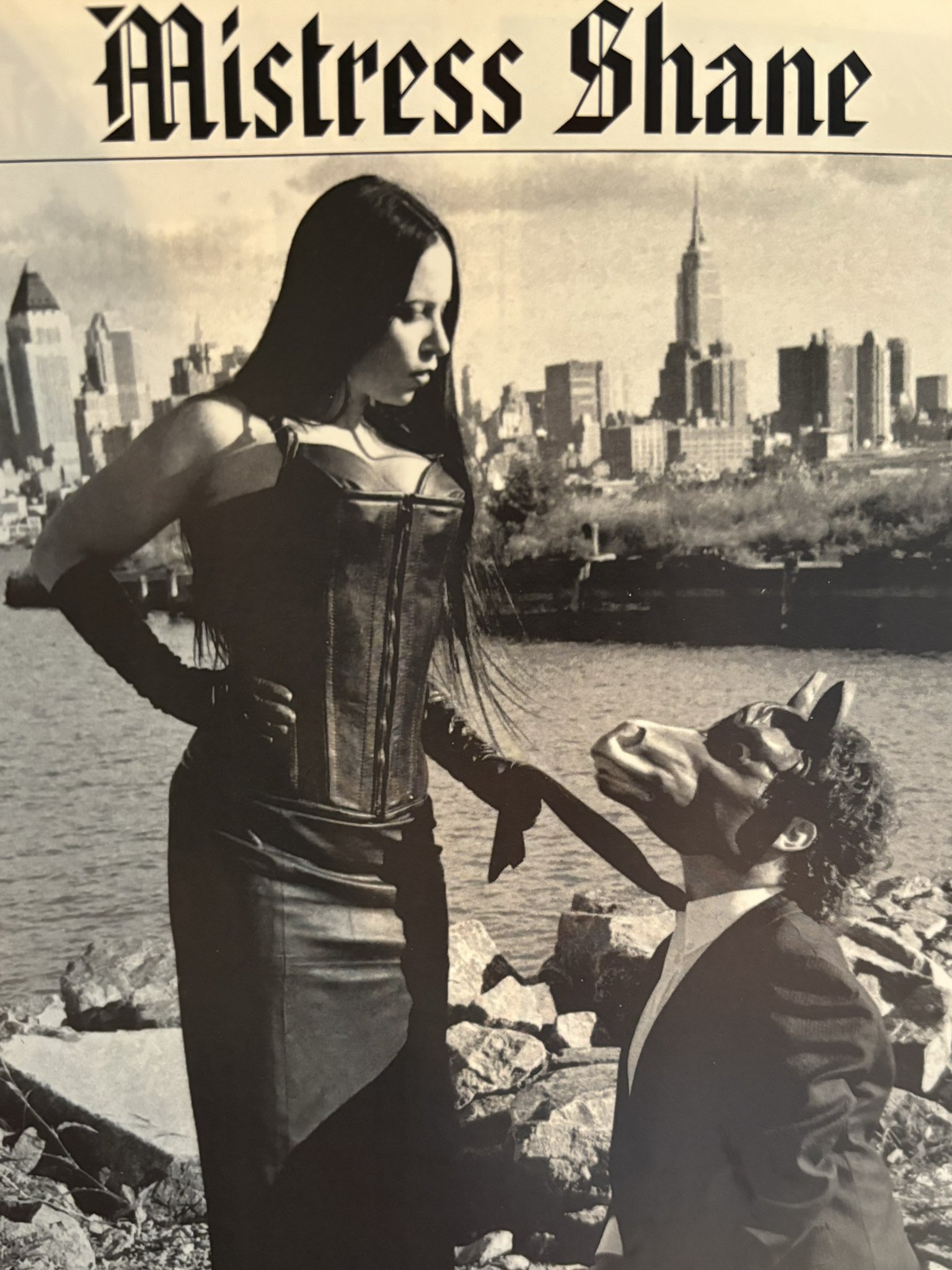 vintagefemdom  / X