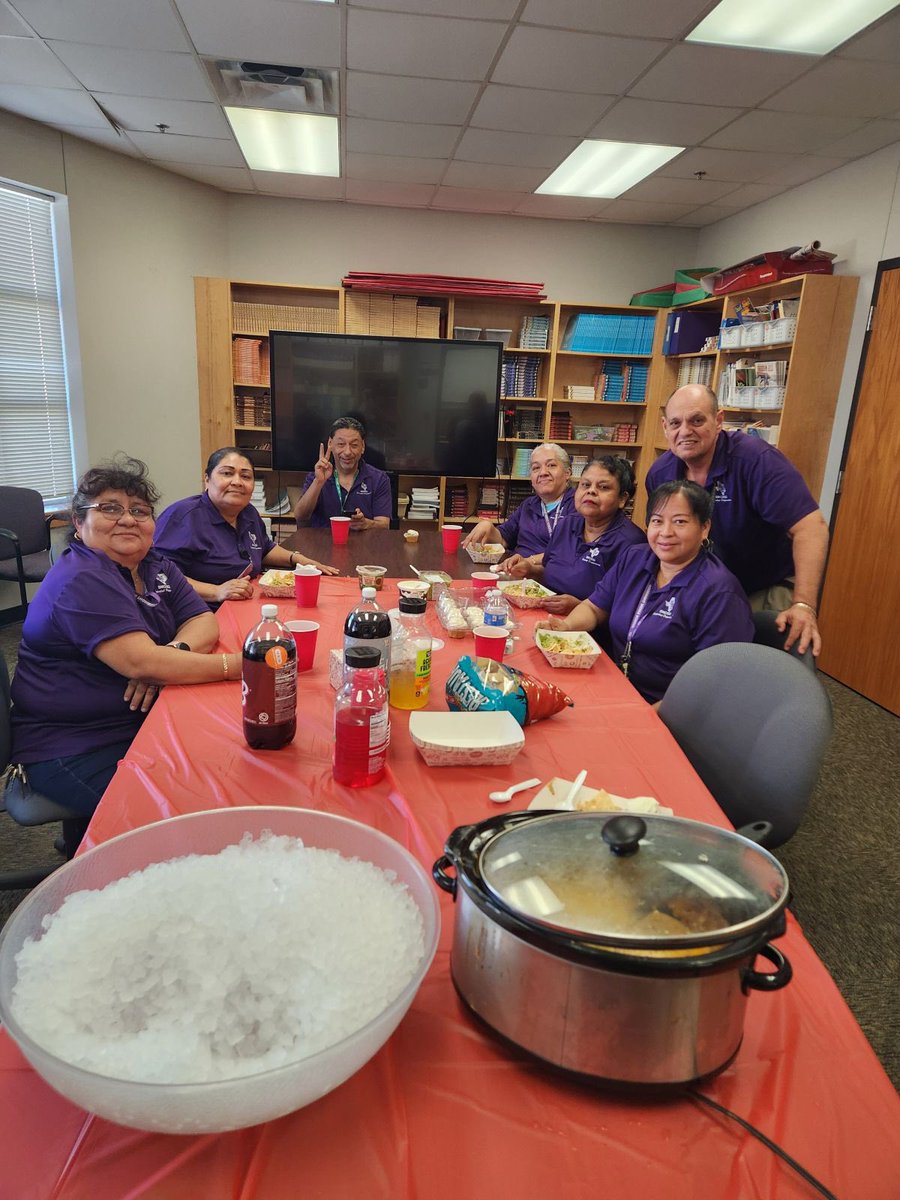 Happy National Custodian Appreciation Day to the best out there! Each one of these amazing humans are the kindest, most hard-working individuals on campus! GMS would be NOTHING without them. Thank you for all you do! 💜