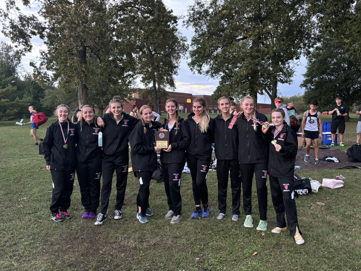 CamHaught's tweet photo. County champs for the first time since 2011! Greenon xc is back! @springfieldnews https://t.co/4DXI0lXrDW