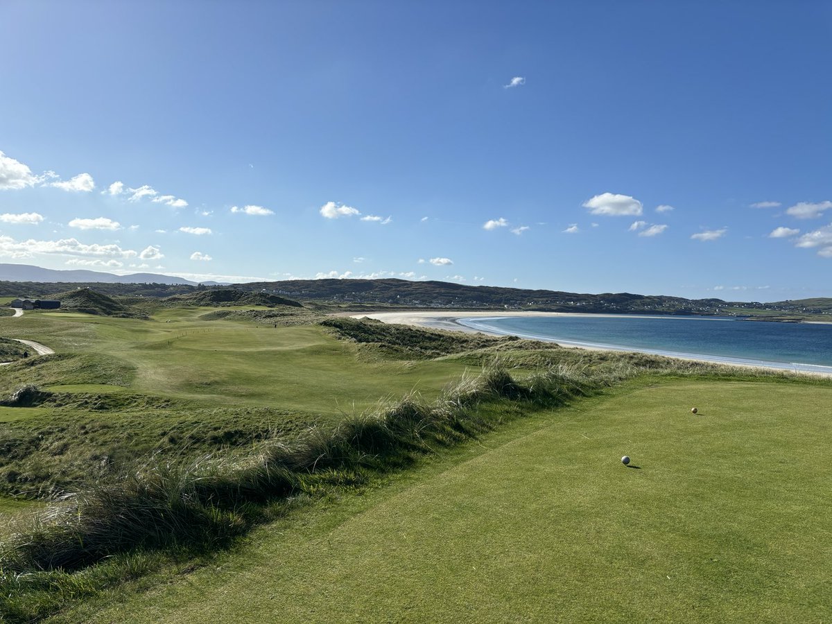 williamjohnward's tweet photo. Round three done!  ⁦@NarinPortnooGC⁩ 16 degrees and a good 2+ club wind.  607 par 5, belt high driver nutted, knock down 4 iron, knock down 4 iron, pin high.  560 par 5, high driver, 4 iron, 12 feet for eagle, easy birdie. https://t.co/GsiNjOymXX