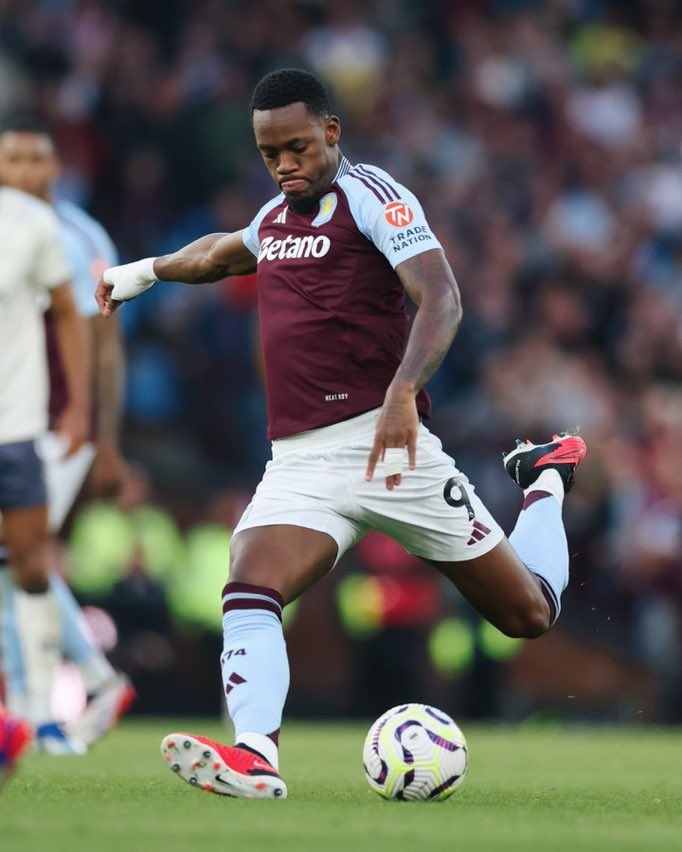 Jhon Duran se convierte en el primer jugador que marca gol en TODAS las competiciones con el Aston Villa en lo que va esta temporada (Premier League, Copa de la Liga y UEFA Champions League) Gladiador. ✅🇨🇴