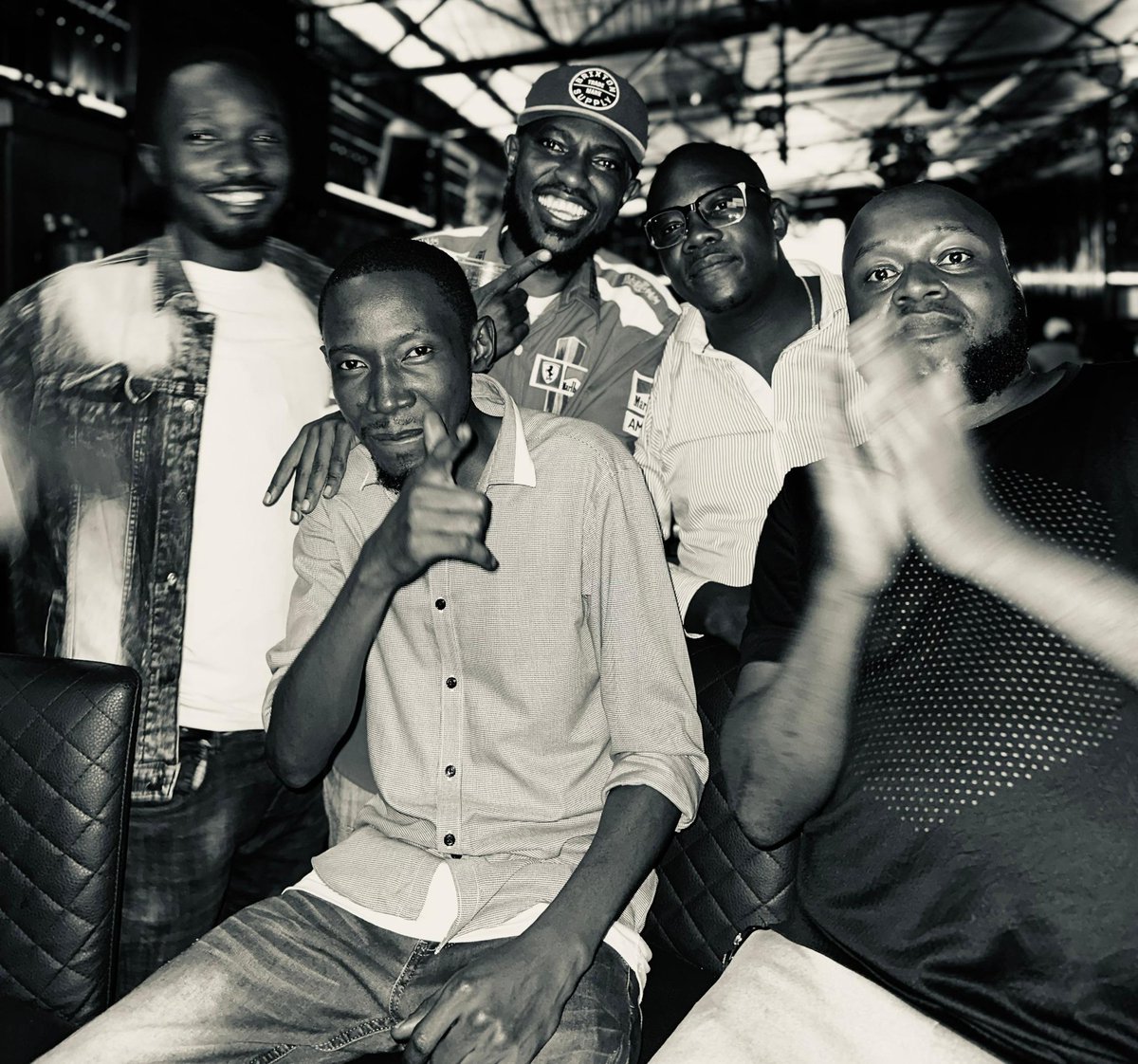 MusogaOn's tweet image. DJs day out bkoz #Magicswitch is in the house @Taleslounge_kla 

@konkmukiga 
@naselow 
@MadMudokolo 
@DeejayKalz 
@dexterdj__Ug 
@bandac