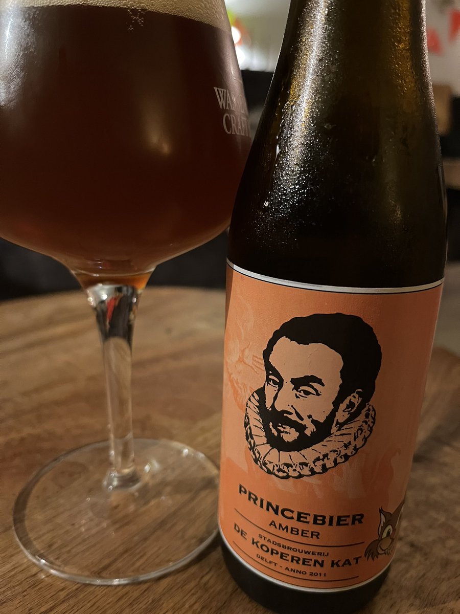 Nu 450 jaar geleden ging Leiden de nacht in. Morgenochtend zou Leiden er achter komen dat de stad was ontzet. Om 9 uur kwamen de watergeuzen de stad in. Ik proost op de Leidenaren van toen met een Princenbiertje. Willem van Oranje was de grote animator! #450jaarLeidensOntzet