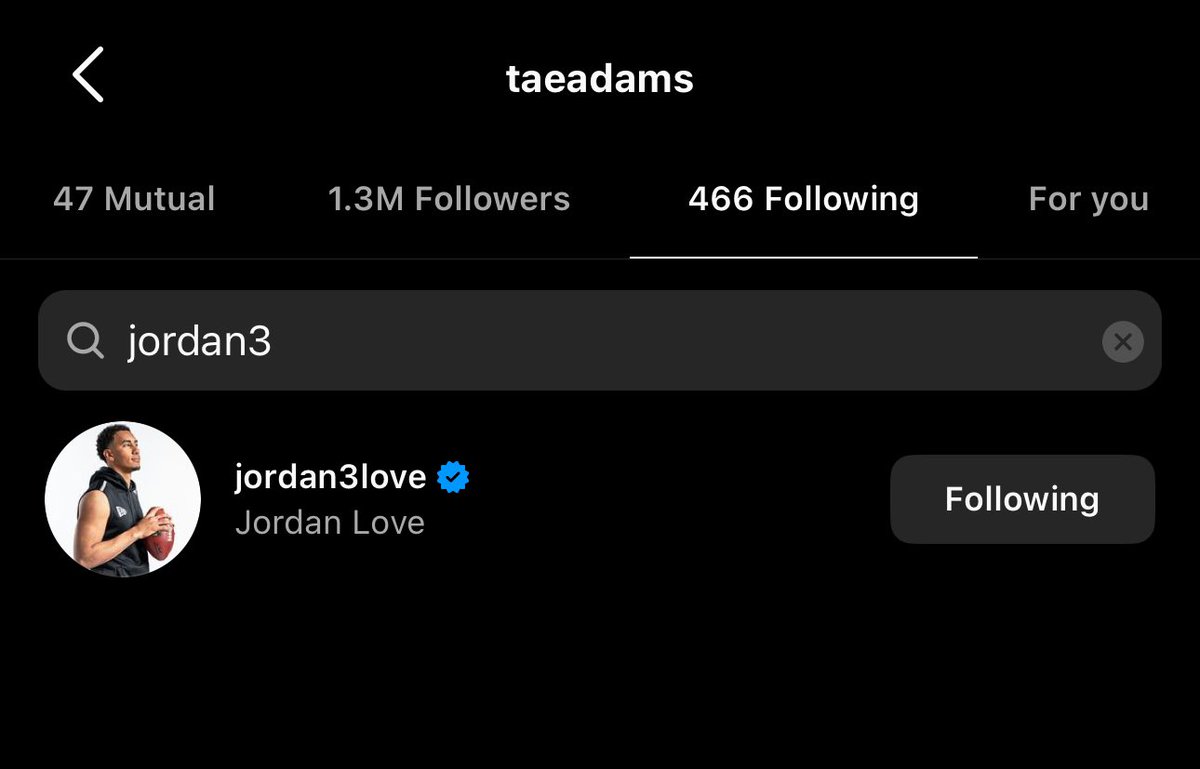 𝑨𝒏𝒕 tweet media