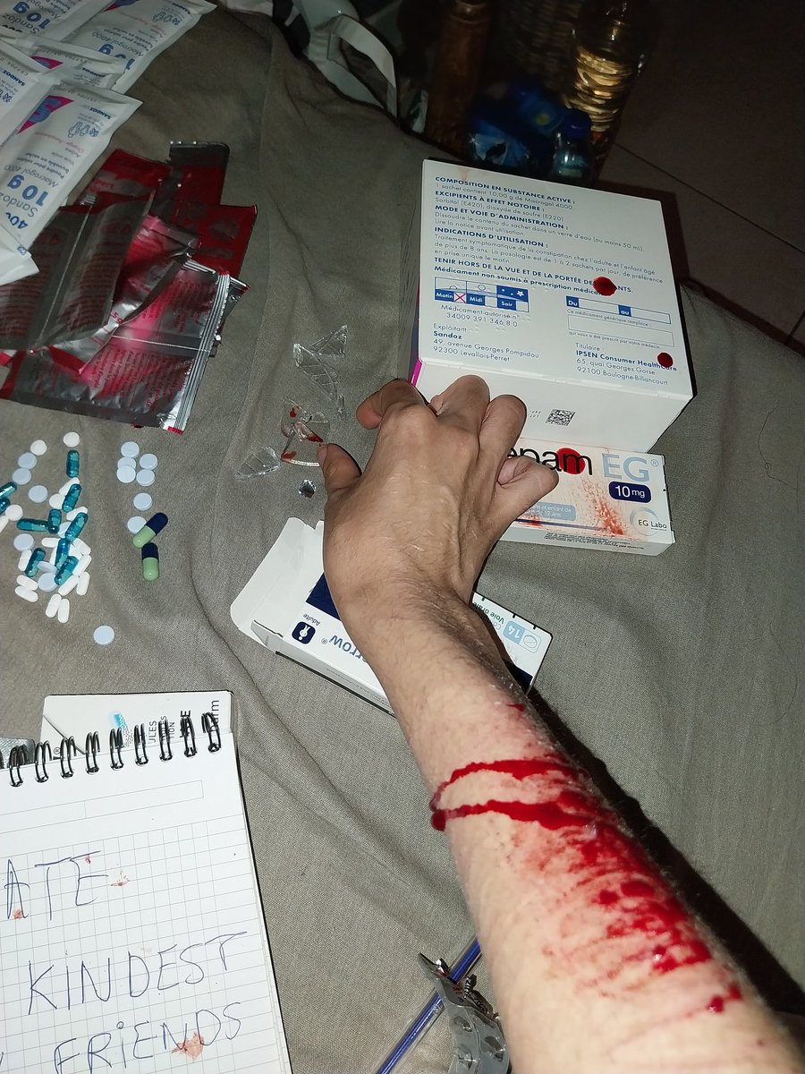 LeilaMolie's tweet photo. Vote, nobody is voting, please
The overdose wasn't enough but I can do more
Vote vote vote vote vote vote vote vote vote vote vote retweet
#triggerwarning #blood #gore #selfharm #pilloverdose #desesperate #morbid #show #boost #popular #retweet #pills #trend #vote #sick #curious https://t.co/MyBg6bXB3S
