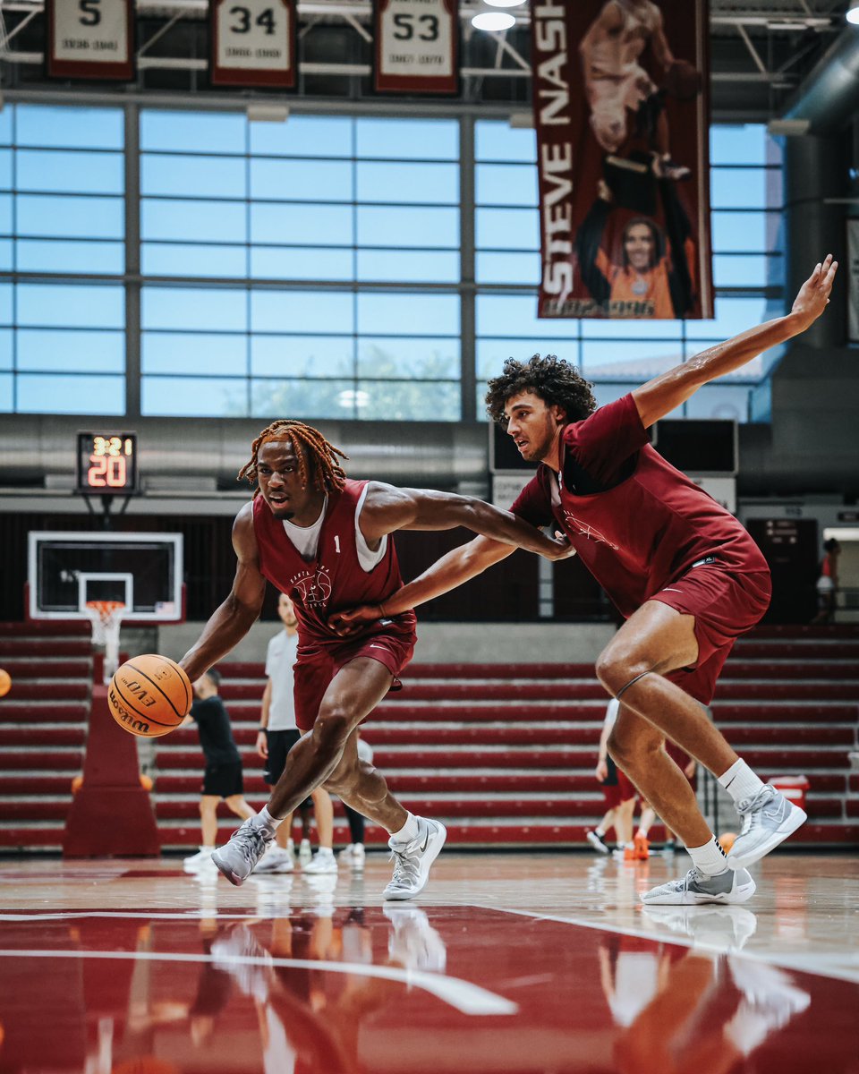 SantaClaraHoops's tweet photo. on the 📈

#StampedeTogether https://t.co/yR6cLOv56M