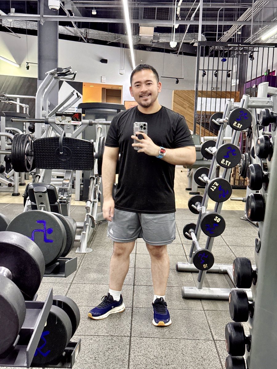 MatchaMoogle's tweet image. Thirsty for gains this Thursday 💪 #GymFlow