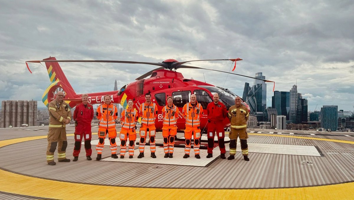 The amazing LAA teams on duty today atop of the Royal London Hospital in front of our new helicopter.
I'm so lucky to call these people my friends, there for people like us in their time of need.