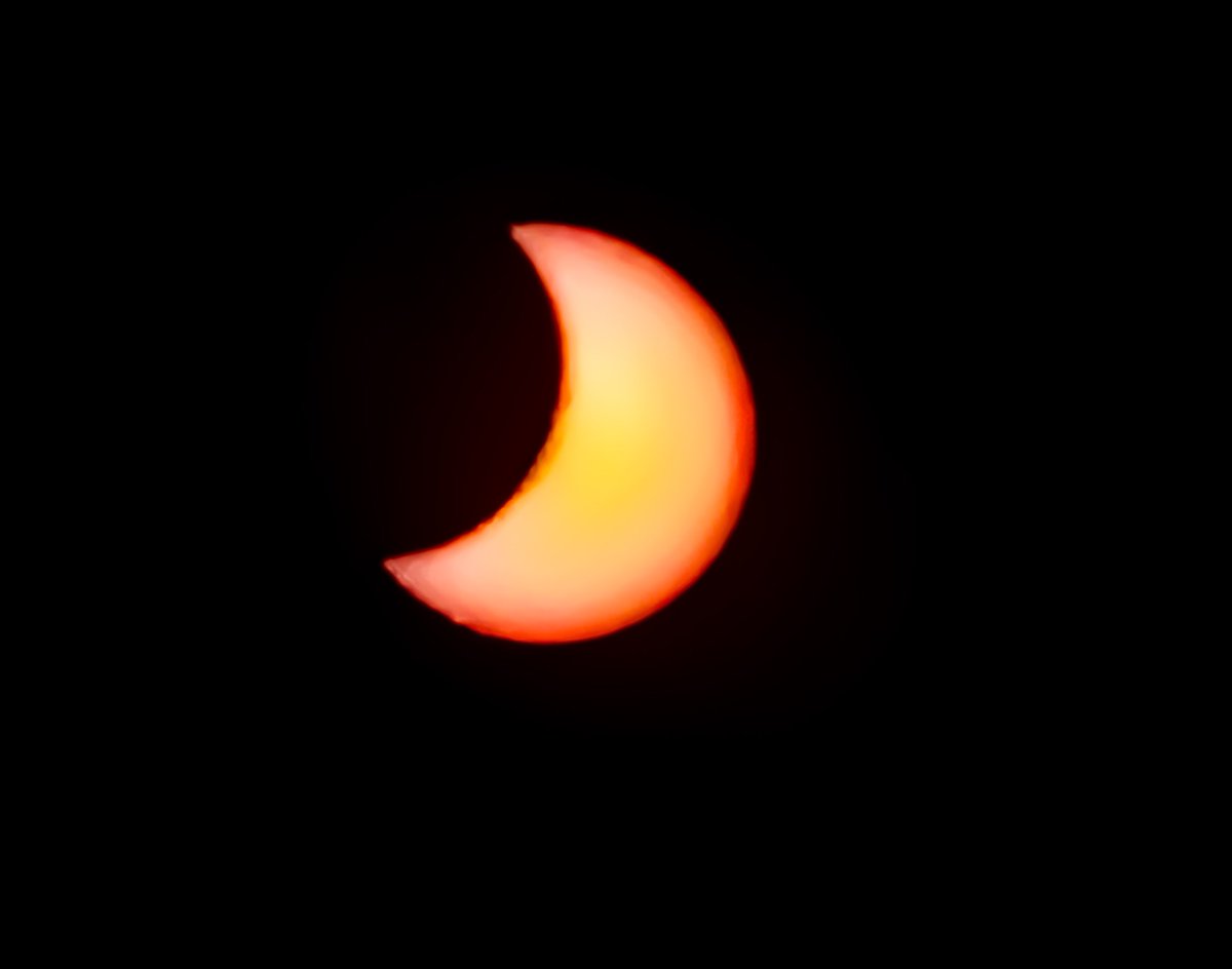 vale_xrx's tweet image. Fotos que pude tomar 😍 #Eclipse2024
