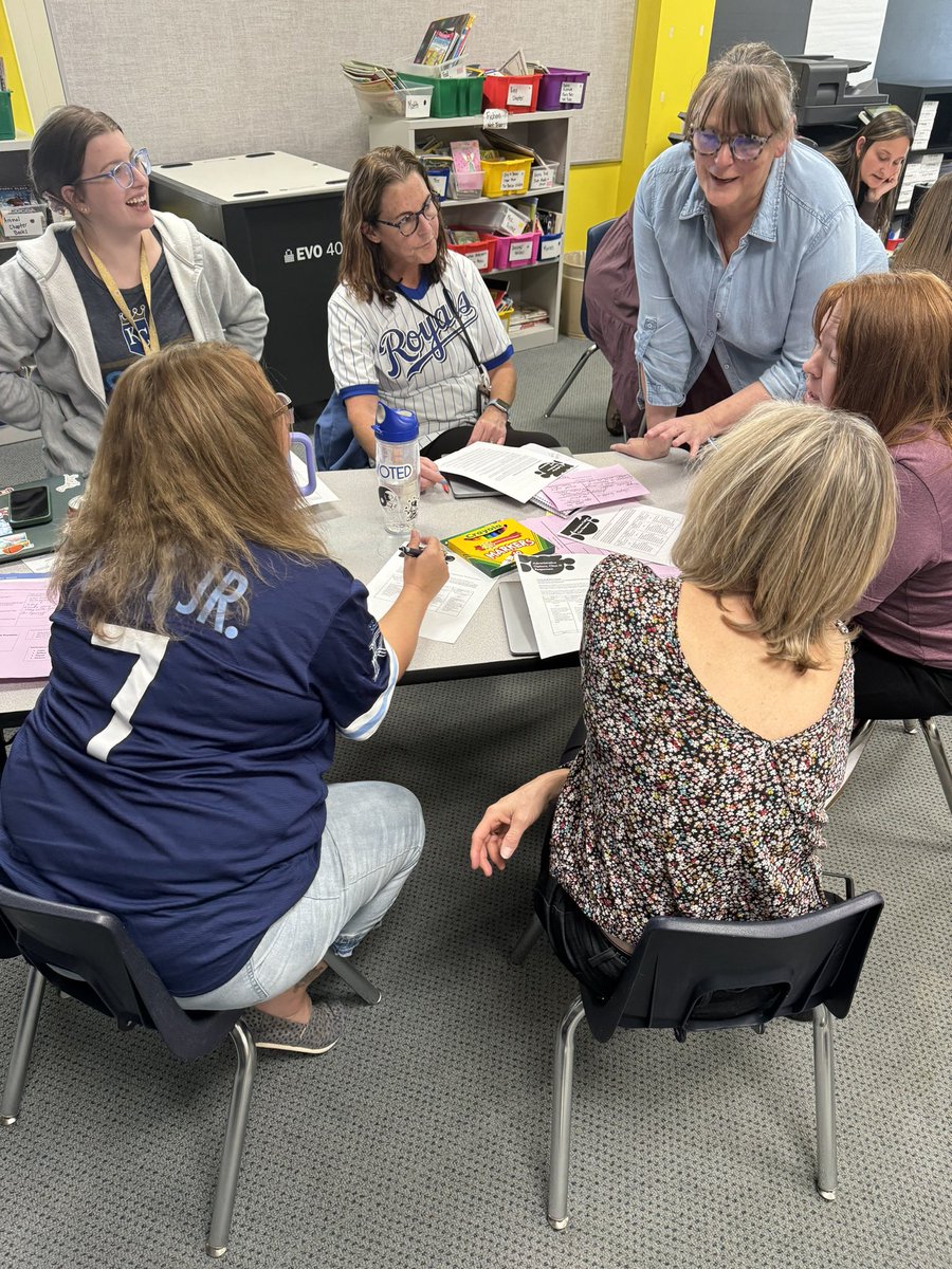 drjoshuasnyder's tweet photo. Great afternoon of PD @kckschools Whittier Elementary! Teachers were engaged around restorative practices and the impact on their Ss! Just another reason we are getting #BetterEveryDayInEveryWay https://t.co/DXk9zbGgfi