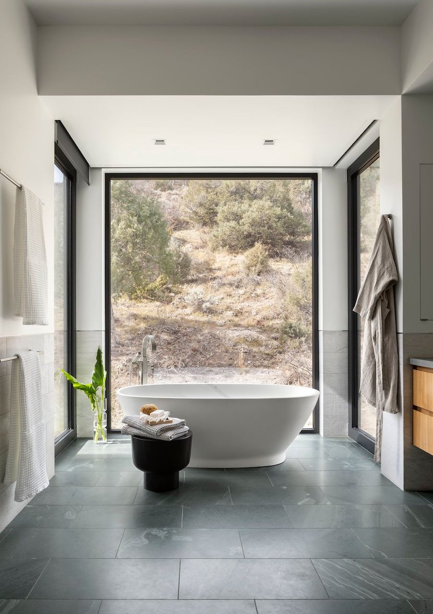 Architizer's tweet photo. This contemporary chalet-inspired residence near Vail is designed to embrace its dramatic hillside setting, with expansive windows and decks that open the home to breathtaking views year-round.

Details: https://t.co/mVp6FLFBJ4 |📍Edwards, CO, US https://t.co/yQeQatRjJw