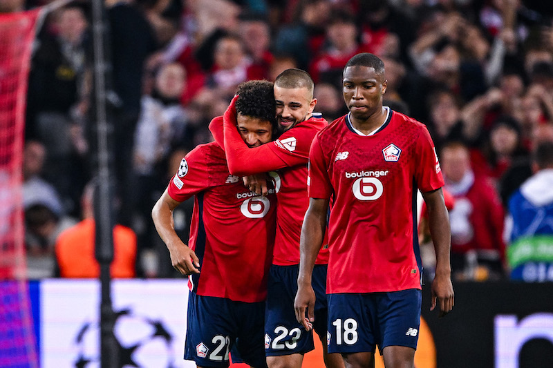 SoccerKingJP's tweet photo. 🇫🇷試合結果🇪🇸
CL王者レアル、公式戦“37試合”ぶりの黒星…リールを相手に最後まで攻撃陣沈黙
https://t.co/1d5bop8CgO

🗣編集部より
「���半終了間際にPKで先制を許したレアル。負傷明けのエンバペを送り込むなどゴールを狙い続けましたが、1－0でリールが金星を挙げました」 https://t.co/63AYBOS3sd