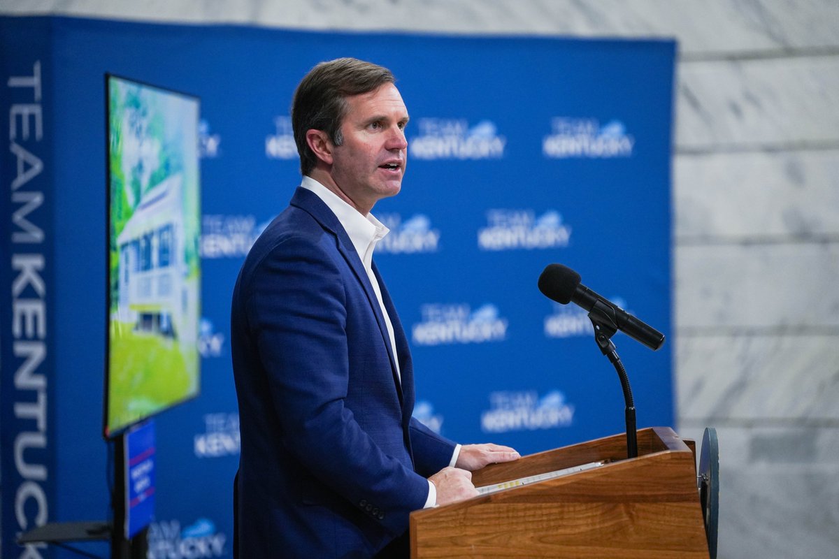 We're making good on our promise to ensure prosperity reaches every corner of the commonwealth. Through $67 million in <a href="/EPA/">U.S. EPA</a> grants, we're:
✅Helping families access affordable energy
✅Providing good jobs
✅Revitalizing downtown Irvine

Read more: bit.ly/3XNwNex
