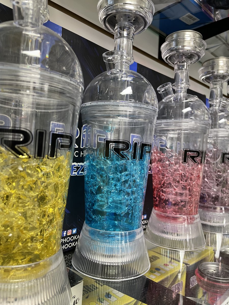 smokinghookah's tweet photo. Introducing the ultimate portable acrylic hookah that you can now freeze! This hookah is easy to assemble and convenient for any active on-the-go hookah lover, who enjoys smoking hookah where ever and when ever. Can freeze for cooler smoke. https://t.co/A5Vx4cF4j5 #hookah https://t.co/jOBhXi6sv8