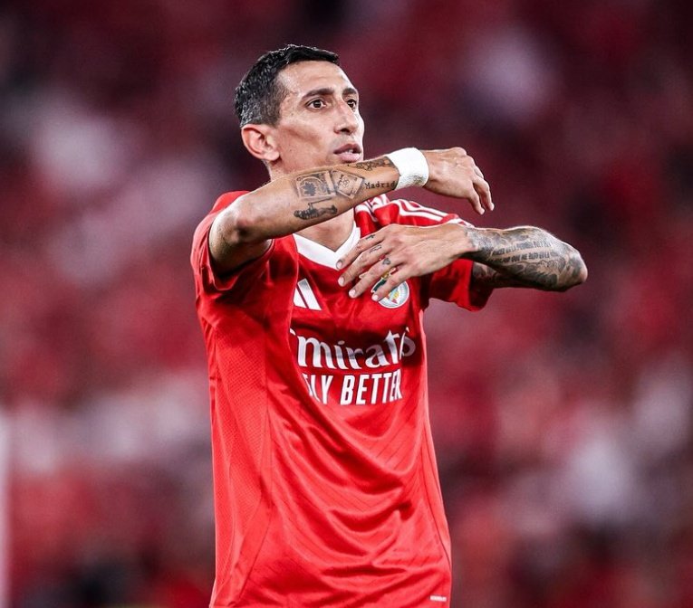 Football Stadium tweet media