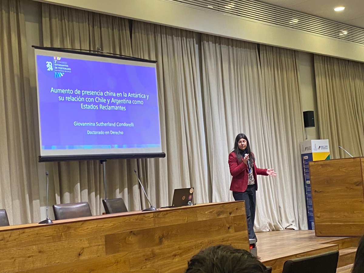 MilenioBASE's tweet photo. ACADEMIA 📚 Con la exposición "Aumento de presencia china en la Antártica y su relación con Chile y Argentina como Estados Reclamantes" la investigadora @MilenioBASE @U_Antartica Giovannina Sutherland participó en 2° Congreso de Estudiantes de Postgrado @uchile ¡Felicitaciones!👏🏻 https://t.co/kOzlY2Nnah
