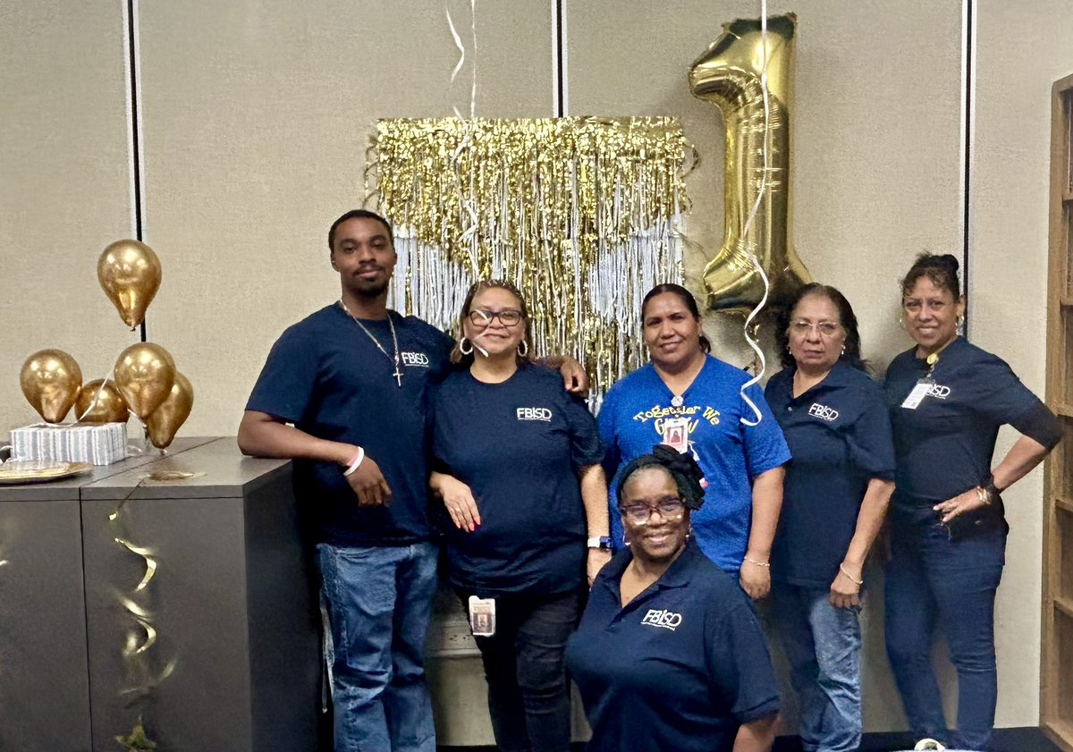 Ridgemont Roadrunners LOVE our custodians… They are #1!!!
Happy Custodian Appreciation day!