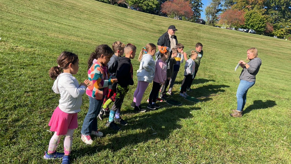 Kate Neigebauer CES tweet media