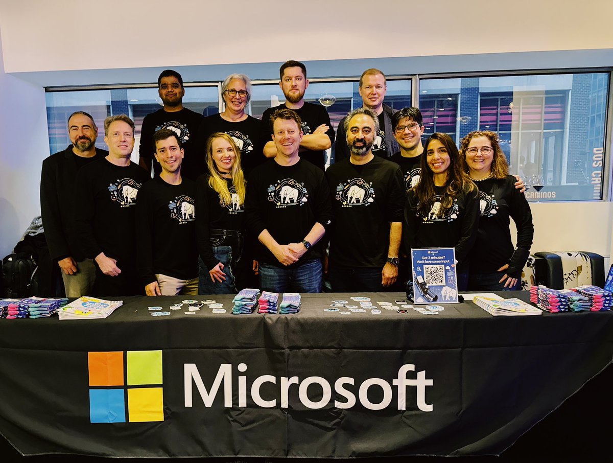 Just left #PGConfNYC &amp; I want to shout from the tall NYC rooftops to say thank you 🙏 to the <a href="/pgconfnyc/">pgconfnyc</a> organizers, talk selection team, speakers, &amp; amazing people I met. So nice to see the 45% growth in attendees vs last year. 

Also: Gratitude 🙌 for my <a href="/Microsoft/">Microsoft</a> teammates who