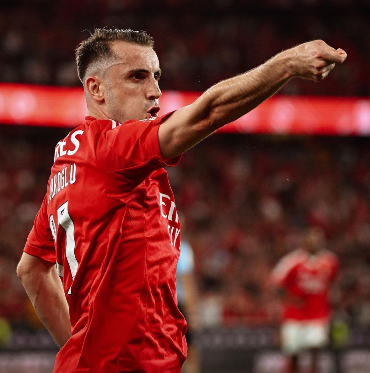 malaksy00963's tweet photo. 🔴🇹🇷 Four goals, two assists in five games since joining Benfica from Galatasaray for Kerem Aktürkoğlu.

Second goal in UCL tonight! ✨🦅 https://t.co/WogiQUnPqT