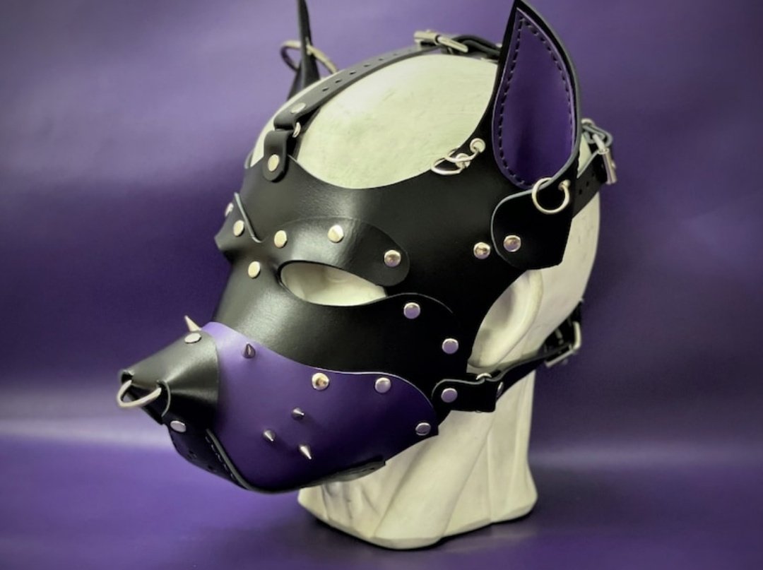 ModifiedMutt's tweet image. Would anyone be interested in my custom leather pup hood? It was made by depoecrafts on etsy. Serious offers only! Possible trades! Only worn twice for photos. Does not have muzzle spikes.

Buyer pays shipping• US only

🔞No minors🔞
#puphood #pupplay #puppyhood