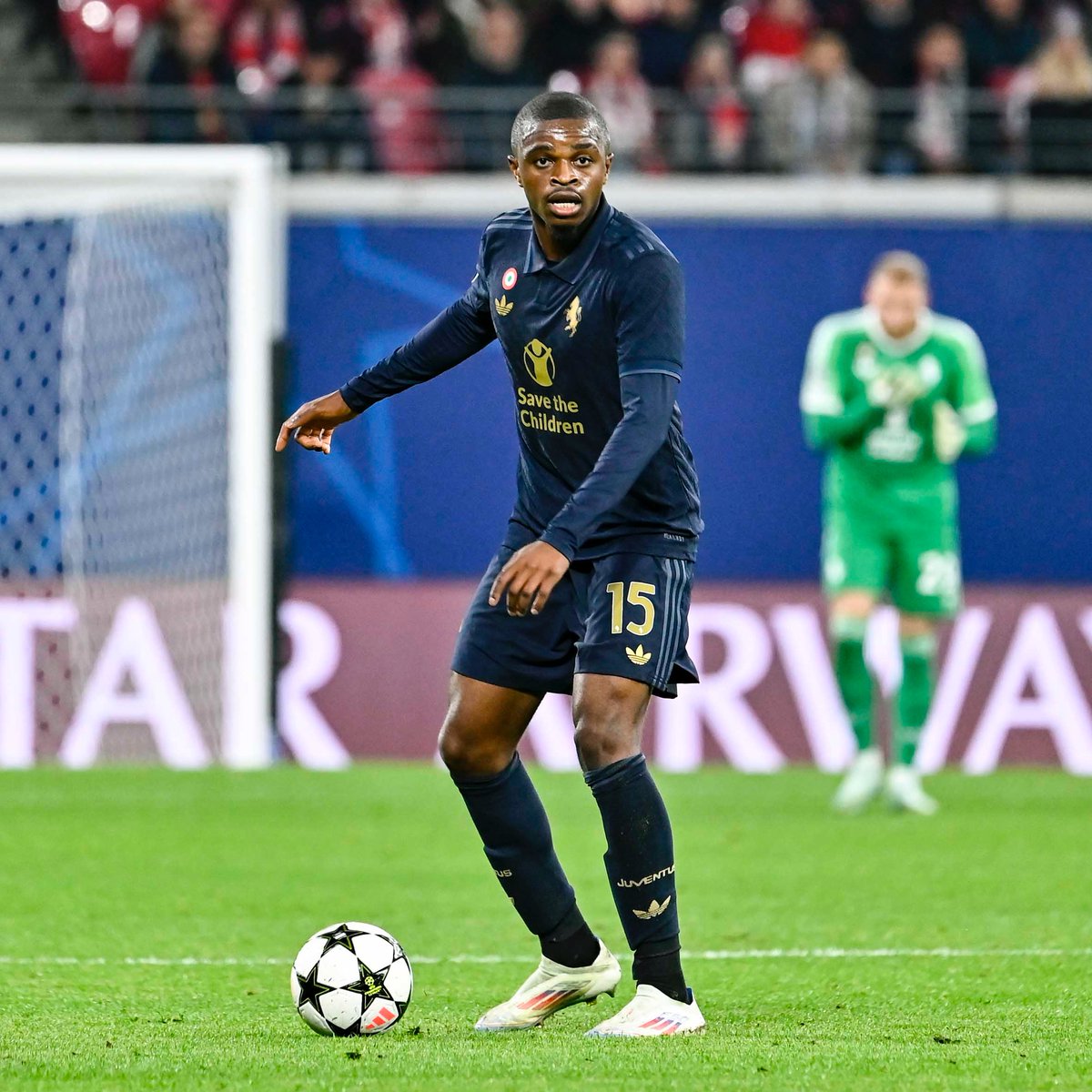 P I E R R E   K A L U L U 💯