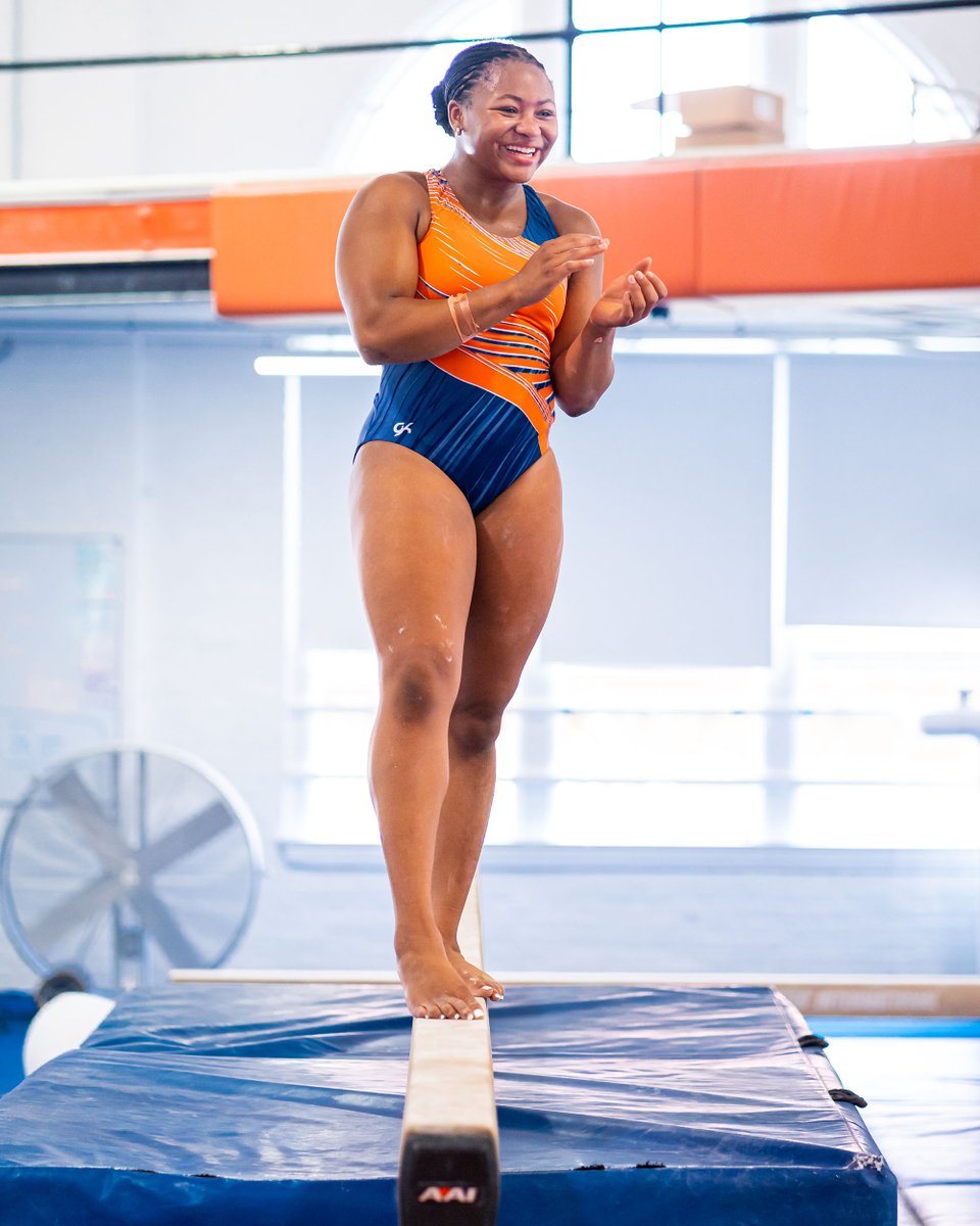 Illinois Women's Gymnastics tweet media