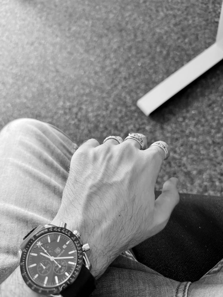 Hei 🗡️ tweet media