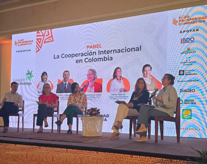 Sara Ferrer Olivella (@sarafolivella) on Twitter photo Gracias <a href="/AFEColombia/">AFE Colombia</a> por la invitación al #ForoProsperidadCompartida, conocer a personas y fundaciones comprometidas en el desarrollo del país. Para la cooperación internacional es clave trabajar en alianza con el sector social, público y privado para transformar vidas. Gracias <a href="/AFEColombia/">AFE Colombia</a> por la invitación al #ForoProsperidadCompartida, conocer a personas y fundaciones comprometidas en el desarrollo del país. Para la cooperación internacional es clave trabajar en alianza con el sector social, público y privado para transformar vidas.