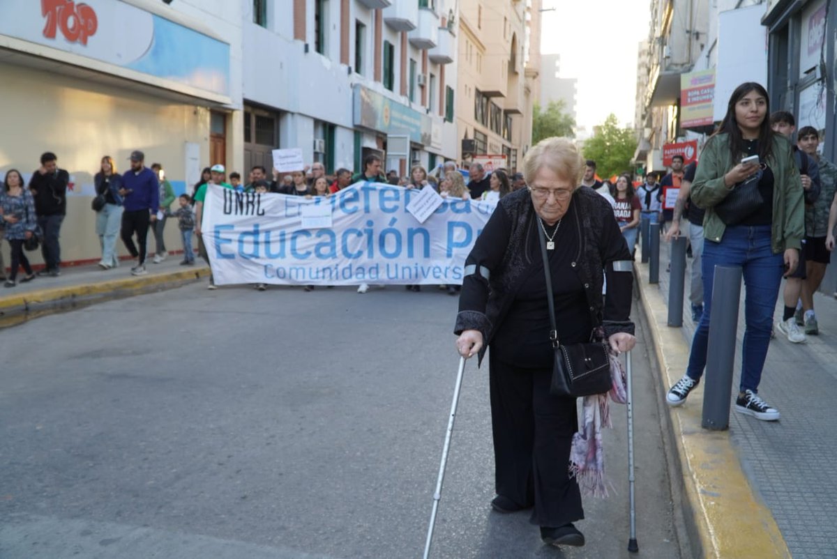 Marcha en Río Cuarto por la educación universitaria