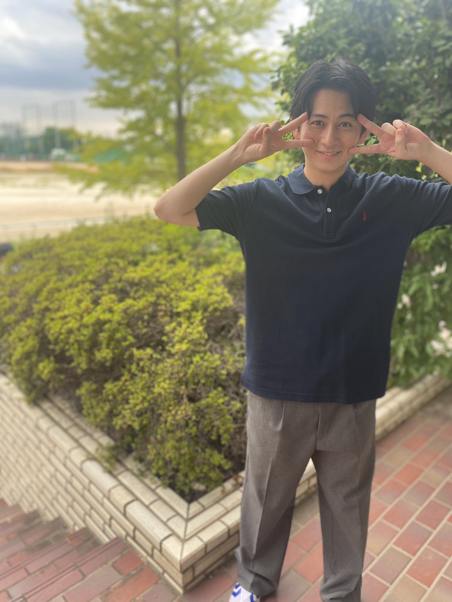 TakumaTakayuki's tweet photo. サッカー部高畑役のトシキ。サッカー部メンバーはみんなリアルにサッカー上手でイケメン。優しいトシキはボケて突っ込まれる愛されキャラ。爪痕残そうとしてスベって更に愛されるって最高の男。控えめながらきっちり芝居してくれて縁の下の力持ちでした！優しい男なんだよな。 #すばかな先生 https://t.co/5ppOiXPQgL
