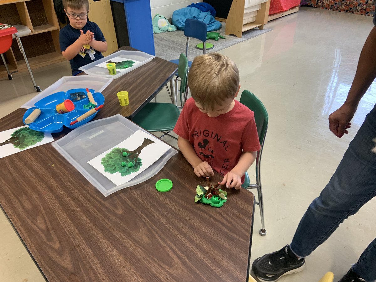 MsGabbyG tweet media