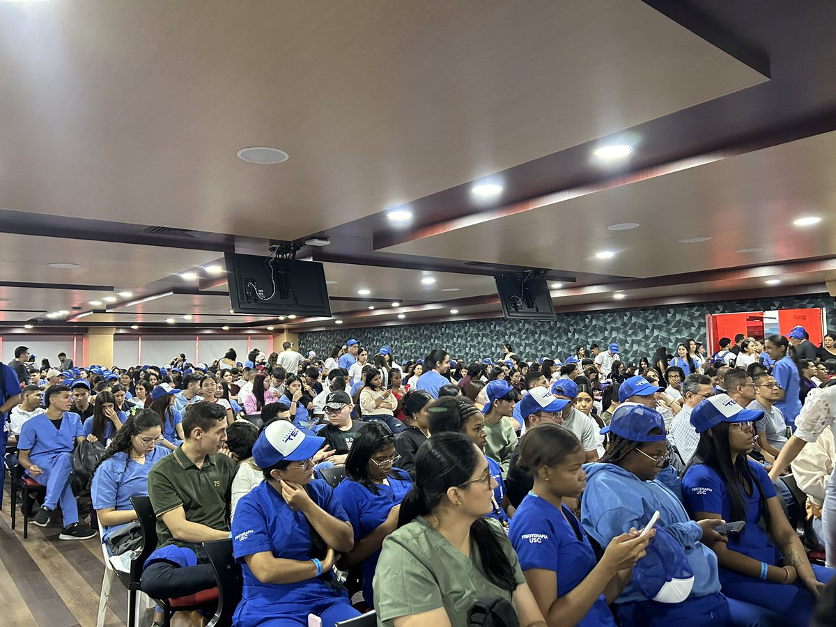 usantiagodecali's tweet image. 🌟 Nuestra Seccional Palmira es sede del Lanzamiento del programa “Talento Tech” del @TalentoDigCol donde se exponen los programas de interés de esta apuesta y que importancia tienen para nuestros Santiaguinos 💙

#usc #talentotech #tecnologia