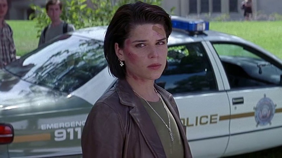 EVILSCRE4M's tweet photo. Happy birthday to Sidney Prescott herself; Neve Campbell was born on this day in 1973. https://t.co/8o62dGiLoH