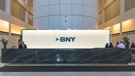 Un tribunal ruso congela fondos de los bancos estadounidenses JP Morgan 

y el  Bank of New York Mellon en poder de la sucursal rusa de Citibank, así como los fondos de JP Morgan Chase en poder de su filial rusa Morgan Chase Bank, que ascienden en total a unos 372 M de dólares.