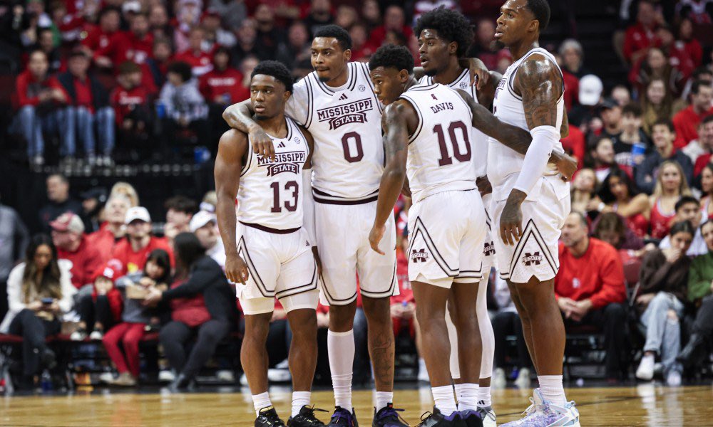 Beyond blessed to receive another offer from the University of Mississippi State
#AG2G <a href="/Fjohns0981/">Jeff Johnson</a> <a href="/HailStateMBK/">Mississippi State Men's Basketball</a>