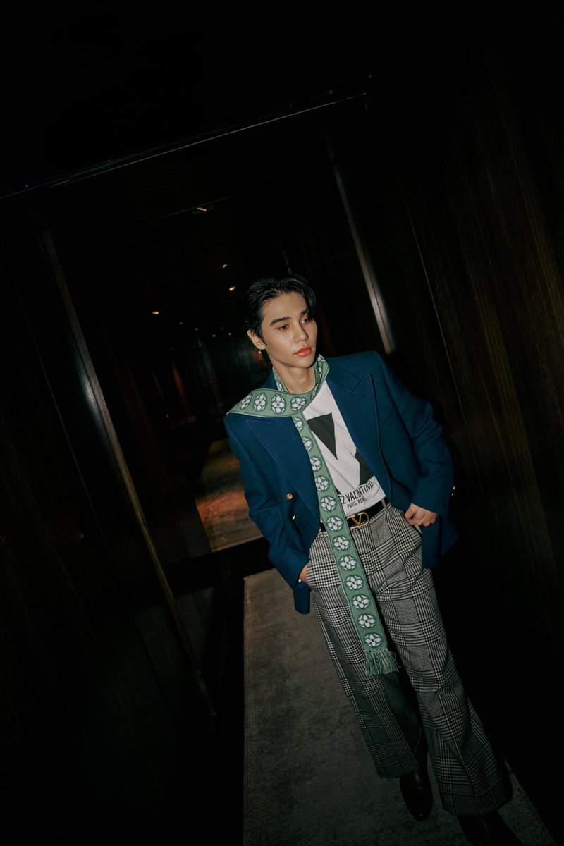 PADTHAI_CO's tweet photo. ซูมอิน👀 เจฟ ซาเตอร์ มาในโททัลลุคจากคอลเลกชัน Pre-Spring 25 

#VALENTINOGARAVANI #PavillonDesFolies
#VALENTINOGARAVANIThailand #VALENTINOGARAVANIXJeffSatur 
#JeffSatur #SpringSummer25 #SS25 https://t.co/mqFxoiSpKT