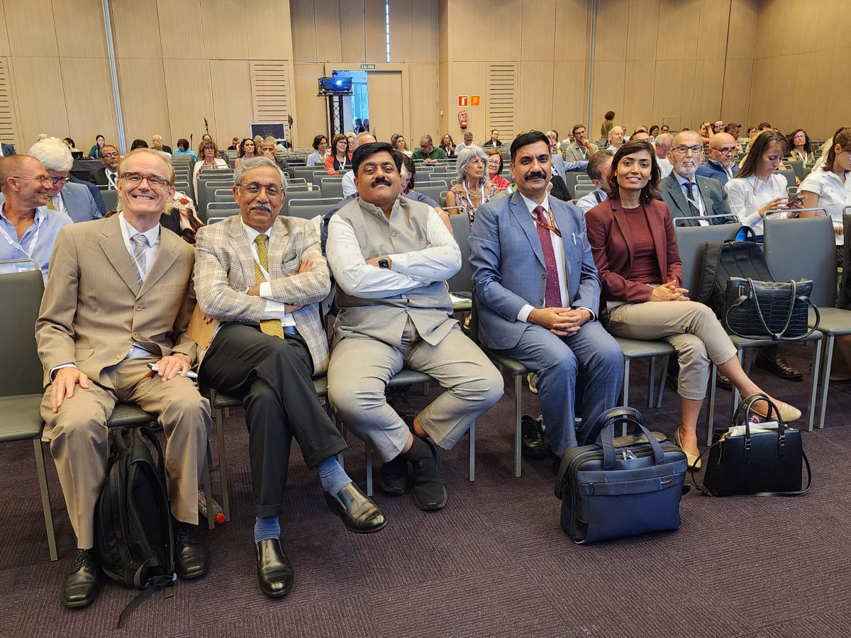 Dr. Subhash Kaushik, Director General of CCRH, attended the inauguration of the 77th LMHI World Homeopathic Congress from October 2-5, 2024, in Seville, Spain. Dr. Sangeeta A. Duggal, Advisor- Homoeopathy, Dr. Pinaken Trivedi, President of BERH, National Commission for